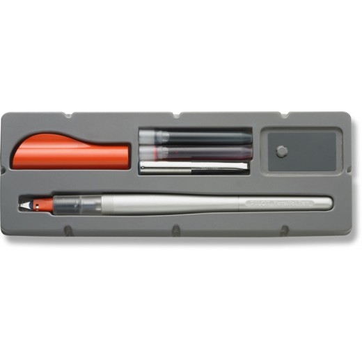 Pilot Pack de Pluma Estilografica Parallel Pen 1.5mm - Punta de Acero - Trazo de 1.5mm - 2 Recargas